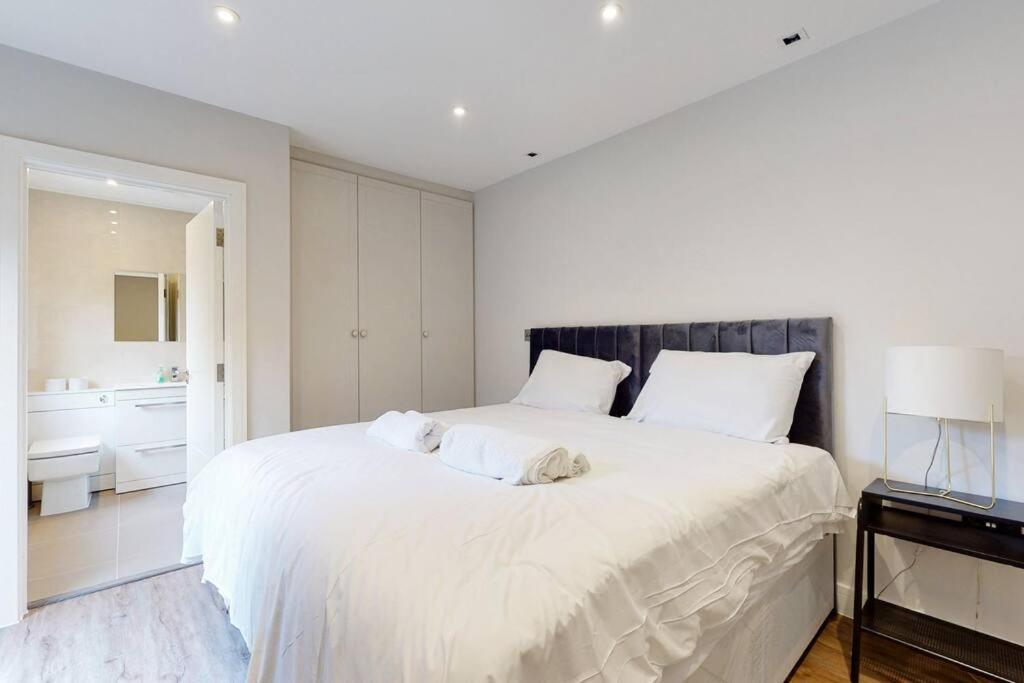 Elegant 2Bed Flat 10Min To Wimbledon Tennis Courts London Ngoại thất bức ảnh
